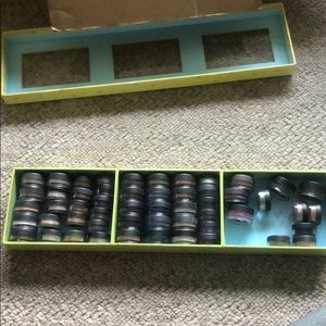 Bare minerals loose pigments